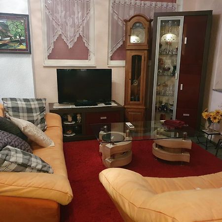 Guest House Grünstadt Dış mekan fotoğraf